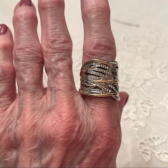 COPY - COPY - Silver and Gold Elongated Ring NWT - Picture 7 of 8